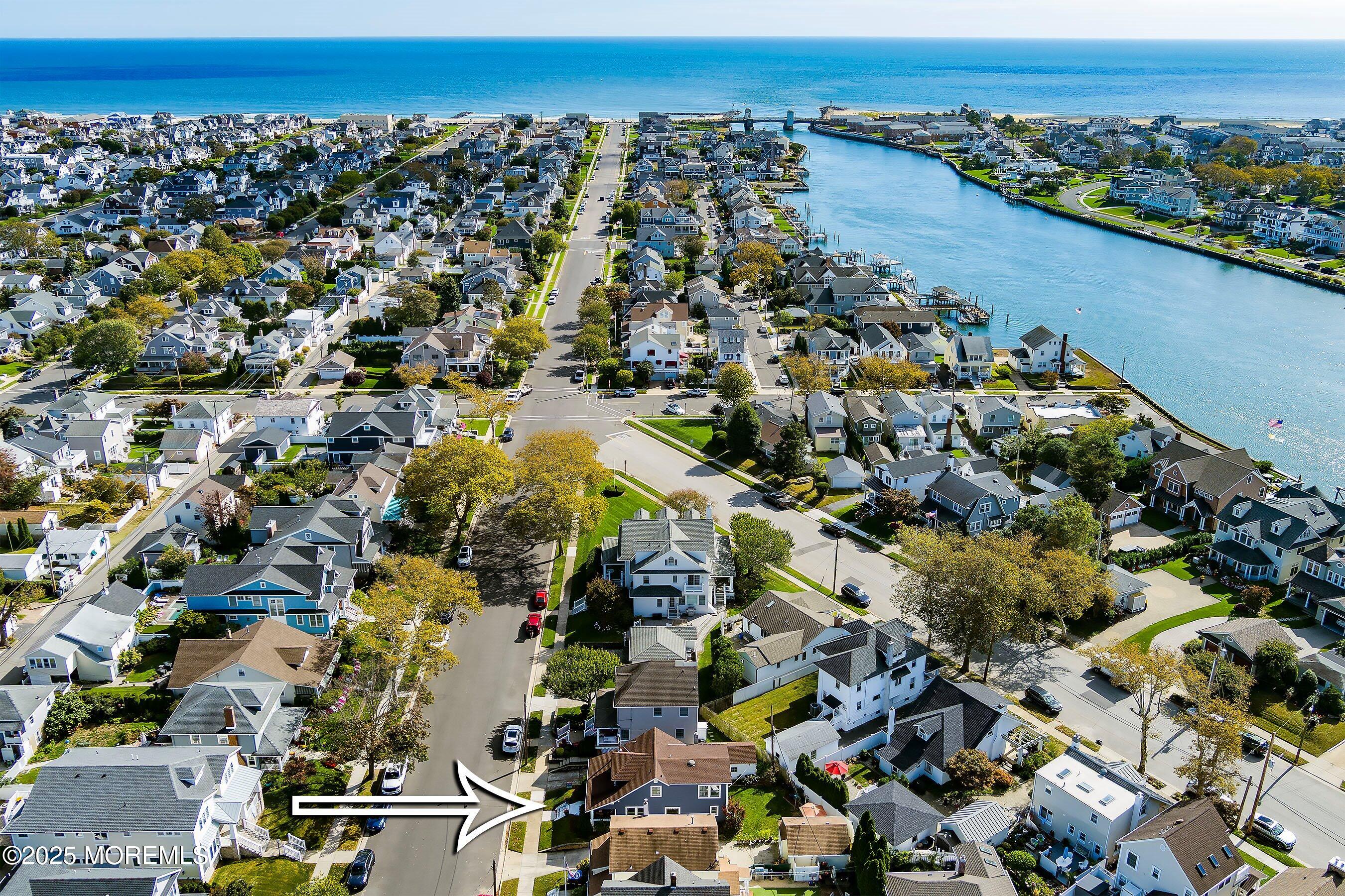 425 Washington Avenue Avon-by-the-Sea, NJ 07717 - Photo 39 of 41 an aerial view of multiple house