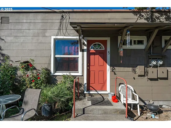 $1,250,000 | 166 Reager Street, Medford, OR 97501