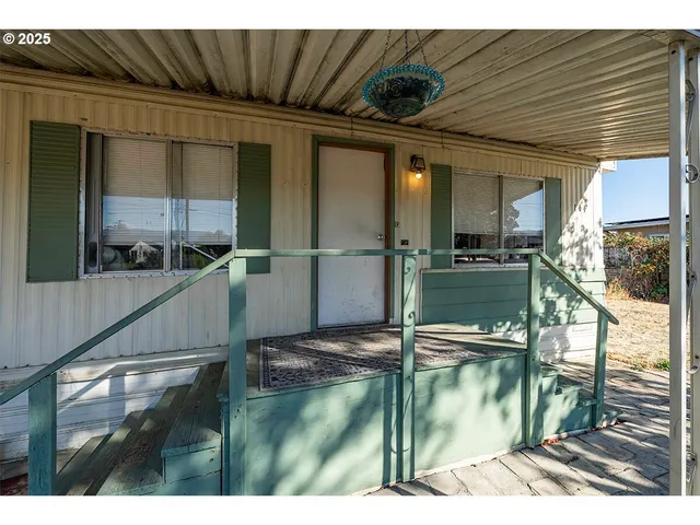 $1,250,000 | 166 Reager Street, Medford, OR 97501