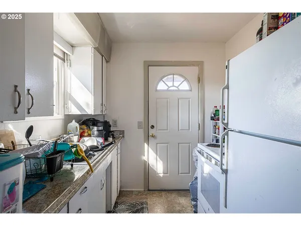 $1,250,000 | 166 Reager Street, Medford, OR 97501