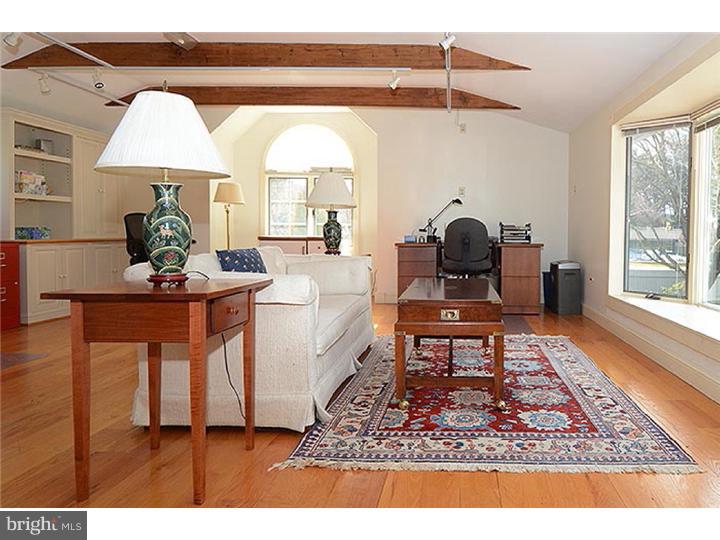 653 Thomas Jefferson Road Wayne, PA 19087 - Photo 9 of 22