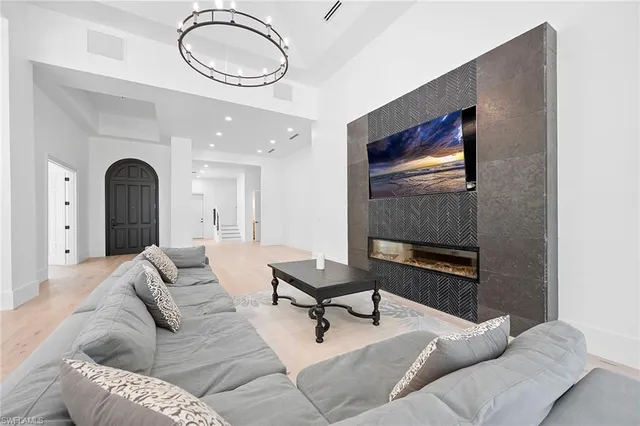 $19,750 | 2749 Medallist Lane, Naples, FL 34109