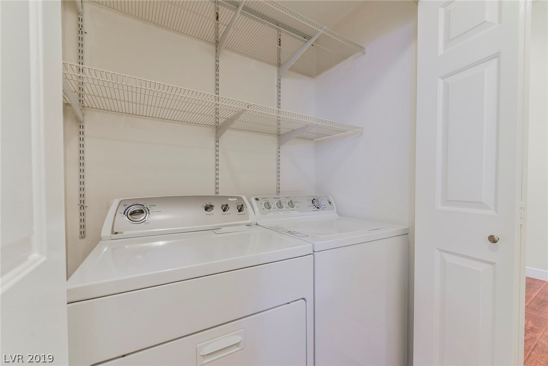 933 Shadowfax Road Henderson, NV 89015 - Photo 13 of 36 Gallery Image 13