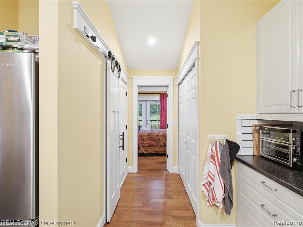 1301 Porter Road White Lake, MI 48383 - Photo 13 of 39 Gallery Image 13