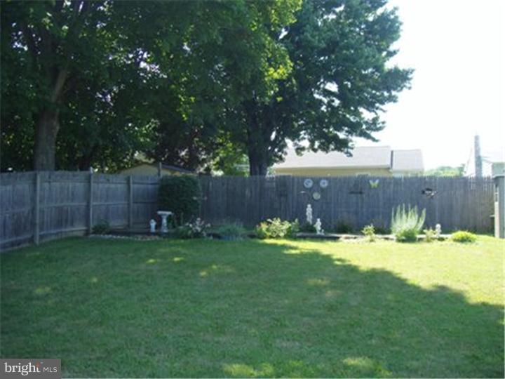 18 Downing Road Ewing, NJ 08628 - Photo 13 of 20 Exterior Back