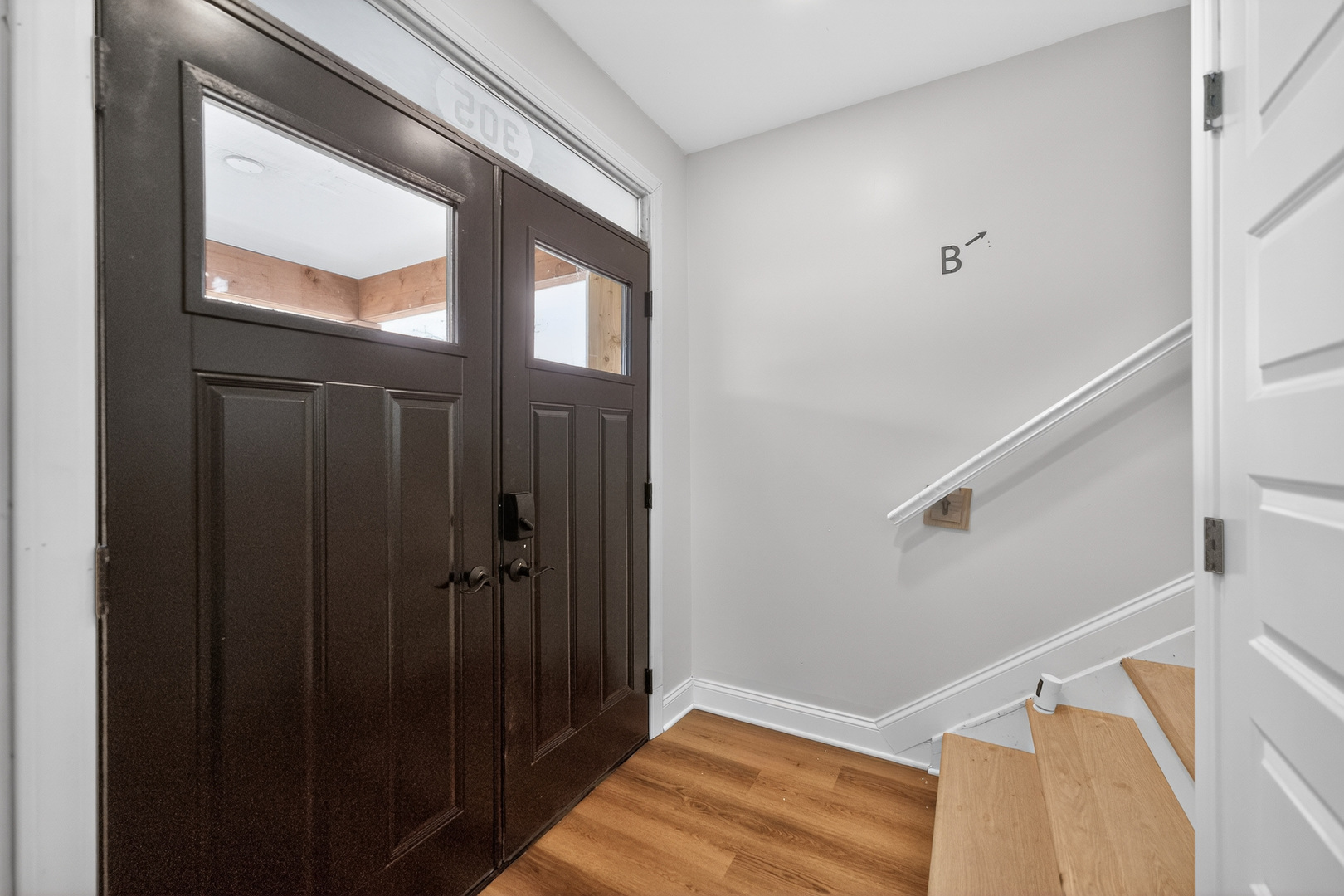 305 West Exchange Street, Unit A Sycamore, IL 60178 - Photo 5 of 27 a view of an entryway