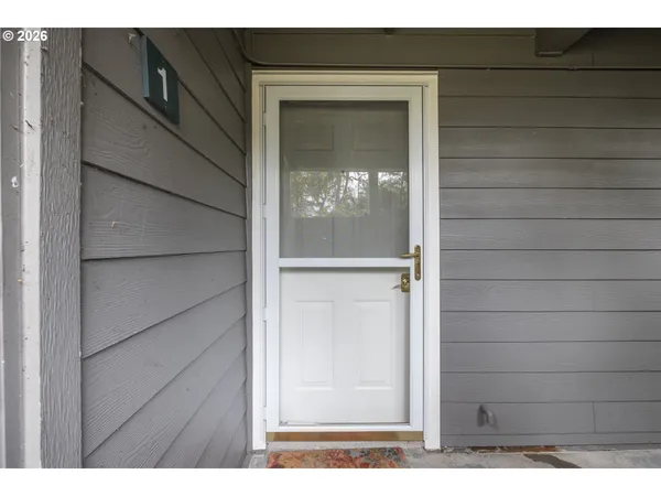 $210,000 | 20050 Snowdrop Court, Unit 1, West Linn, OR 97068