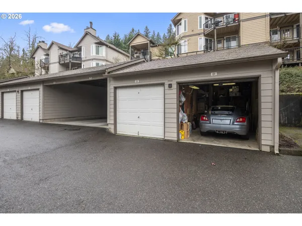 $210,000 | 20050 Snowdrop Court, Unit 1, West Linn, OR 97068