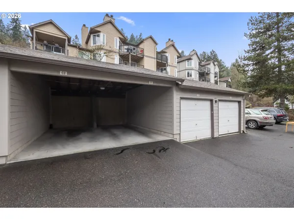 $210,000 | 20050 Snowdrop Court, Unit 1, West Linn, OR 97068