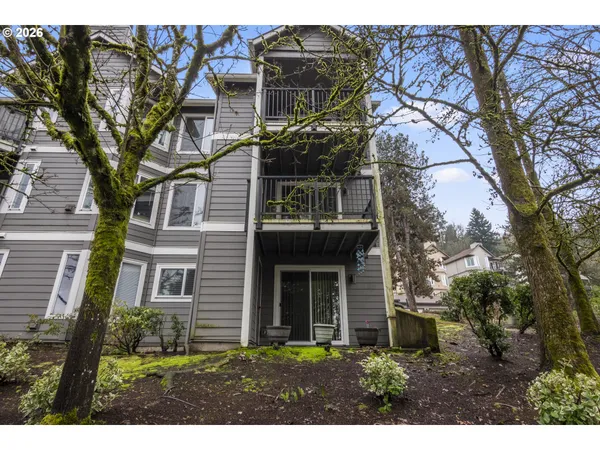 $210,000 | 20050 Snowdrop Court, Unit 1, West Linn, OR 97068