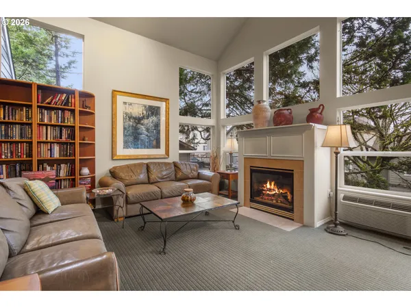 $210,000 | 20050 Snowdrop Court, Unit 1, West Linn, OR 97068
