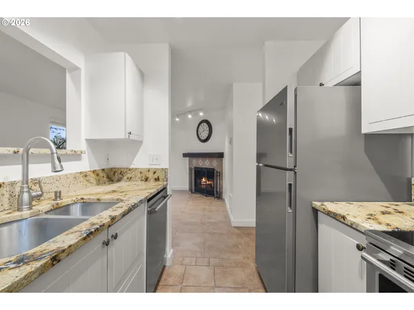 $210,000 | 20050 Snowdrop Court, Unit 1, West Linn, OR 97068