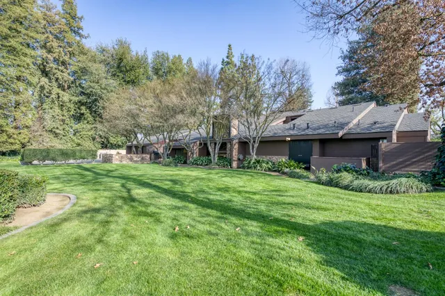 $2,295,000 | 7621 North Laguna Vista Avenue, Fresno, CA 93711