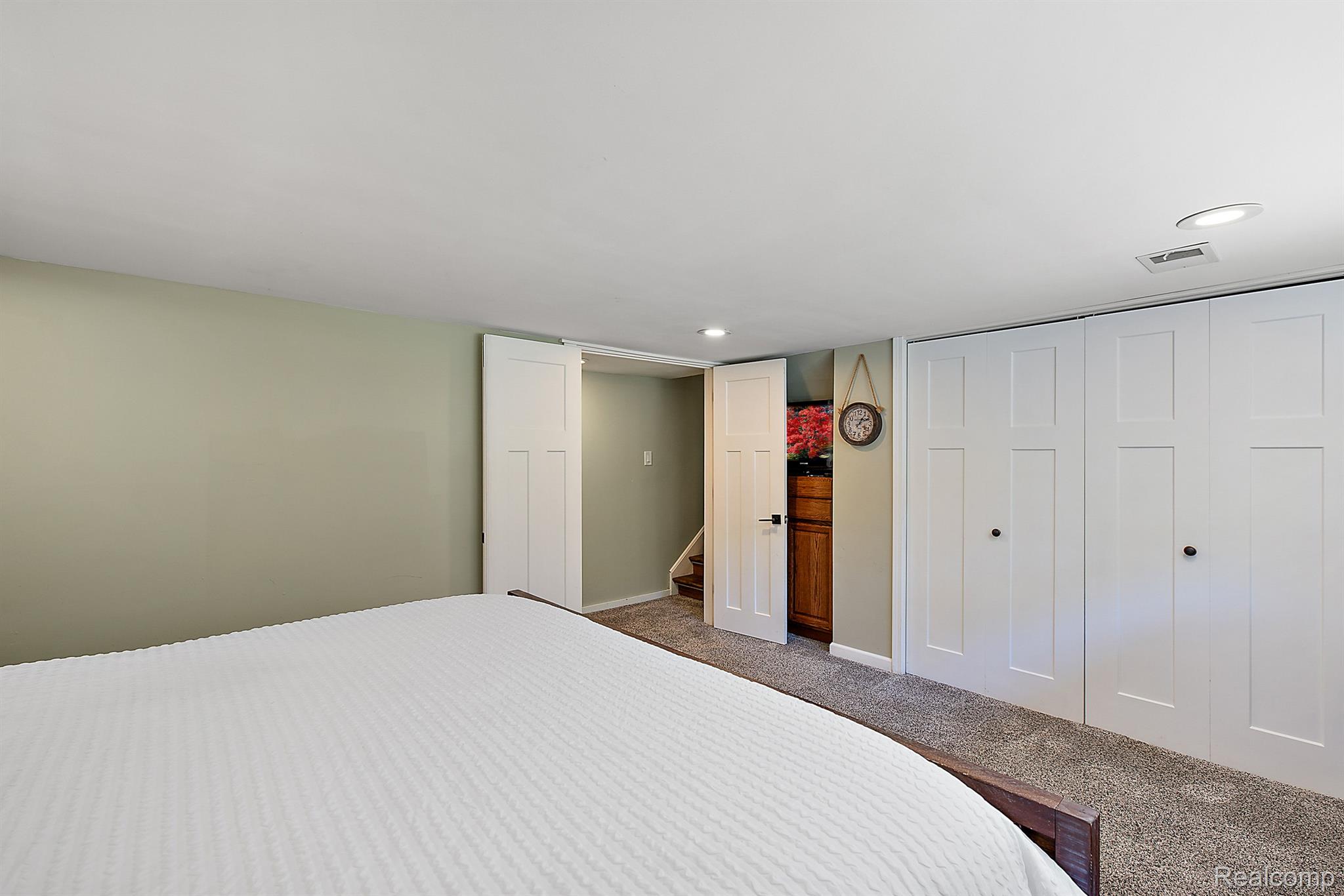 4390 Rohr Road Lake Orion, MI 48359 - Photo 28 of 64 Gallery Image 28