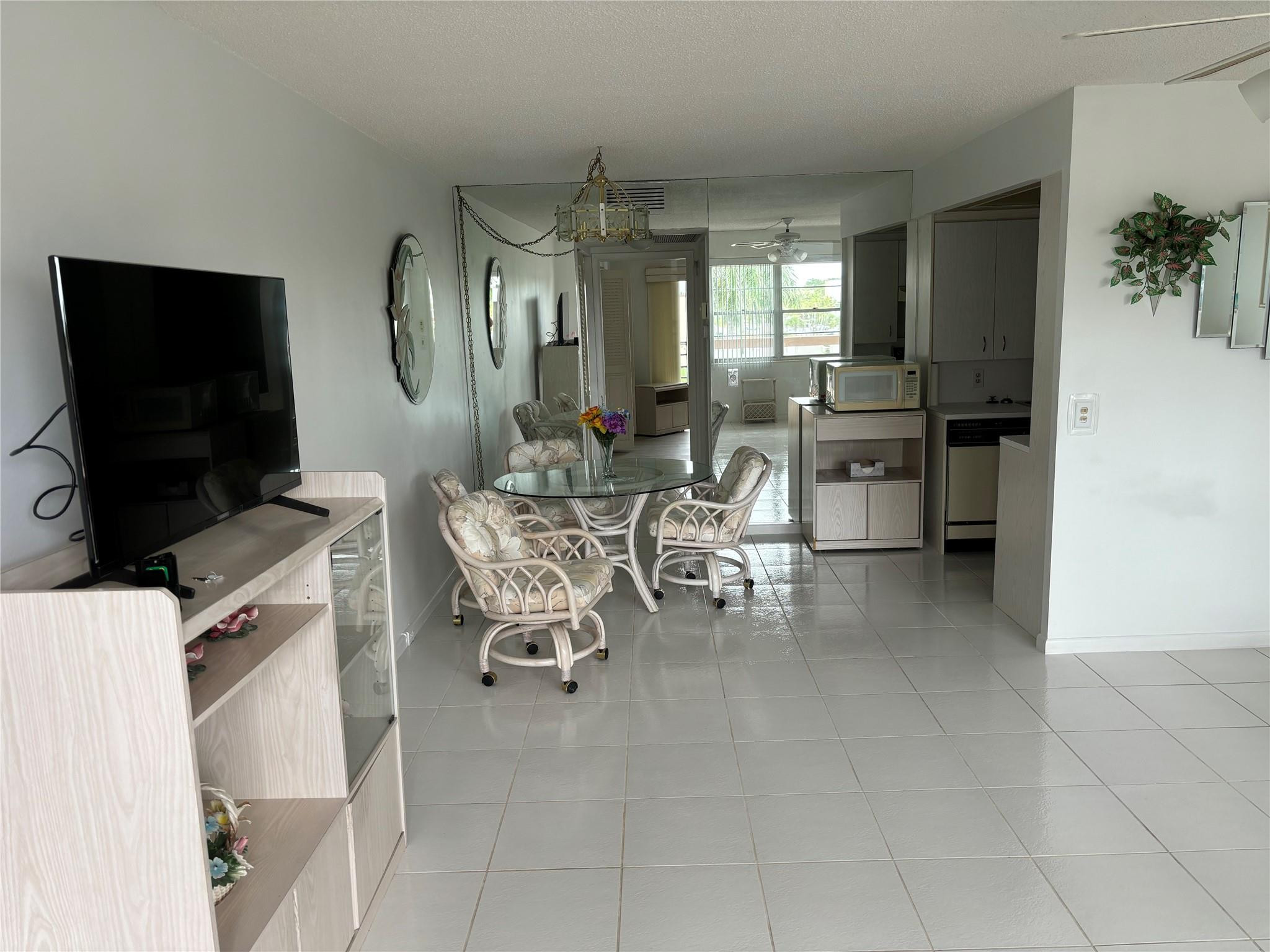4053 Cornwall C, Unit 4053 Boca Raton, FL 33434 - Photo 3 of 11 Photo 3