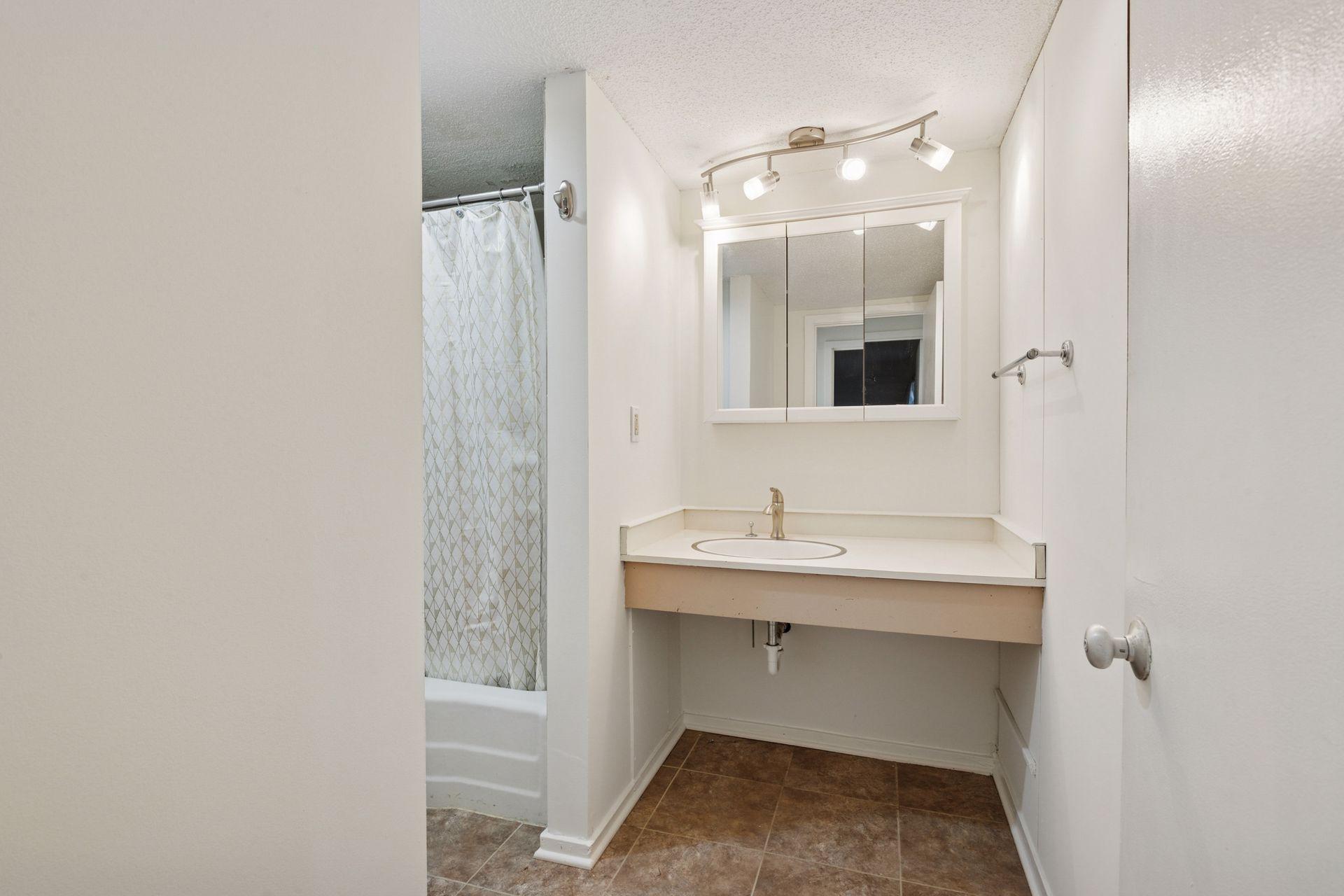 6305 Colony Way, Unit 1A Edina, MN 55435 - Photo 27 of 35