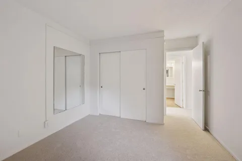 $209,900 | 6305 Colony Way, Unit 1A, Edina, MN 55435