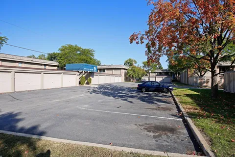 $219,000 | 6305 Colony Way, Unit 1A, Edina, MN 55435