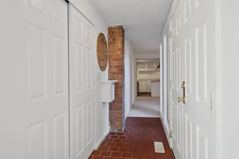 $219,000 | 6305 Colony Way, Unit 1A, Edina, MN 55435