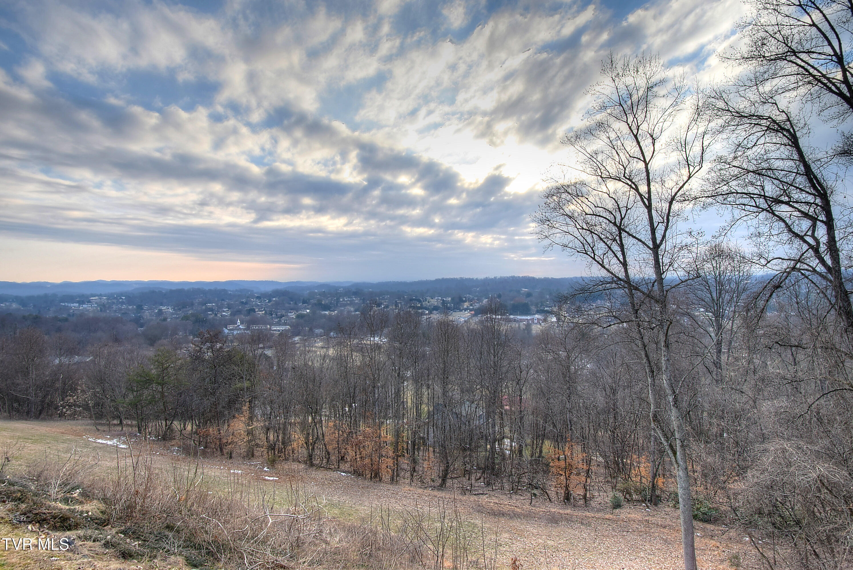 2325 Colonial View Road Kingsport, TN 37663 - Photo 55 of 56 Back view