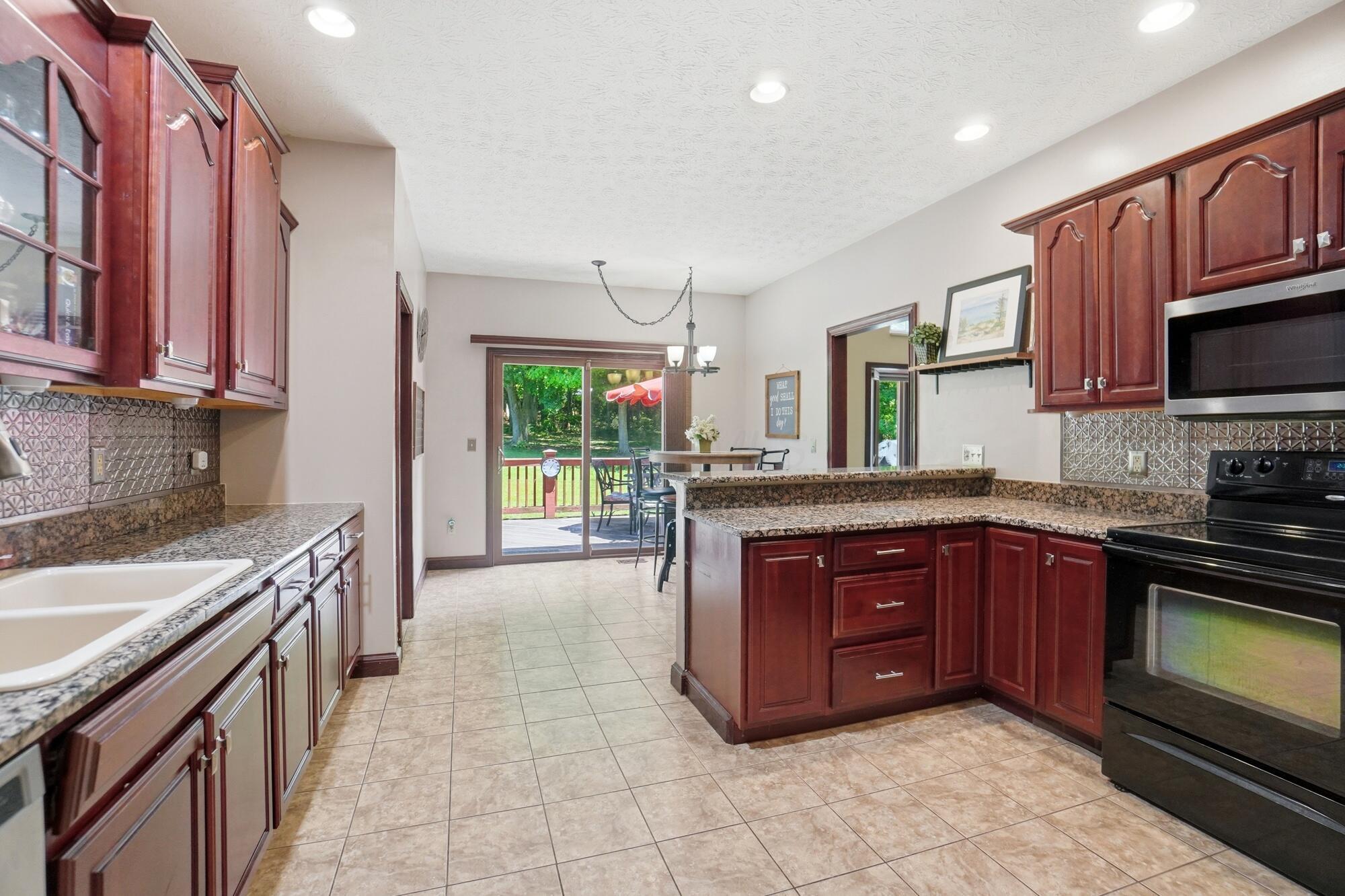 5700 Kizer Lane Springfield, OH 45502 - Photo 29 of 100 0194