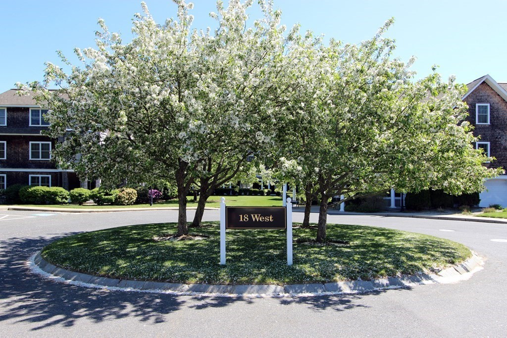 18 West Road, Unit 214 Orleans, MA 02653 - Photo 1 of 40 Gallery Image 1
