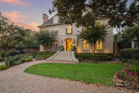 $2,895,000 | 5602 Indian Circle, Houston, TX 77056