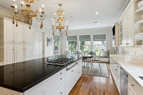 $2,795,000 | 5602 Indian Circle, Houston, TX 77056