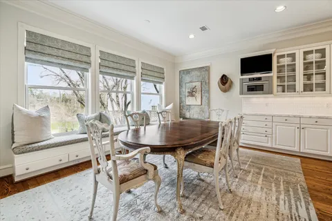 $2,895,000 | 5602 Indian Circle, Houston, TX 77056