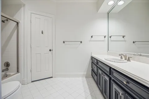 $2,895,000 | 5602 Indian Circle, Houston, TX 77056