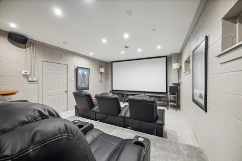 $2,895,000 | 5602 Indian Circle, Houston, TX 77056