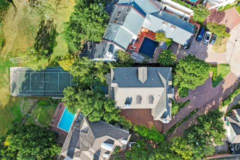 $2,895,000 | 5602 Indian Circle, Houston, TX 77056