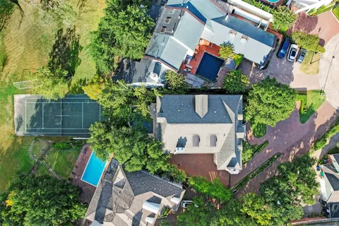 $2,895,000 | 5602 Indian Circle, Houston, TX 77056