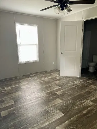 $1,250 | 2600 Horn Road, Unit 12, Bay City, TX 77414