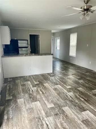 $1,250 | 2600 Horn Road, Unit 12, Bay City, TX 77414