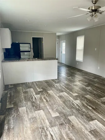 $1,295 | 2600 Horn Road, Unit 12, Bay City, TX 77414