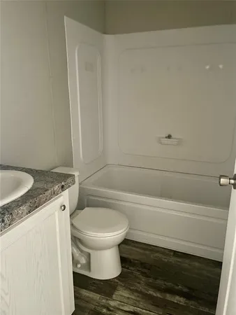 $1,295 | 2600 Horn Road, Unit 12, Bay City, TX 77414