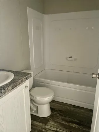 $1,250 | 2600 Horn Road, Unit 12, Bay City, TX 77414