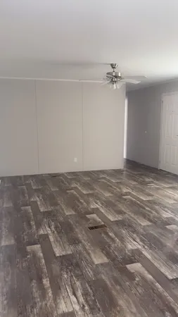 $1,295 | 2600 Horn Road, Unit 12, Bay City, TX 77414