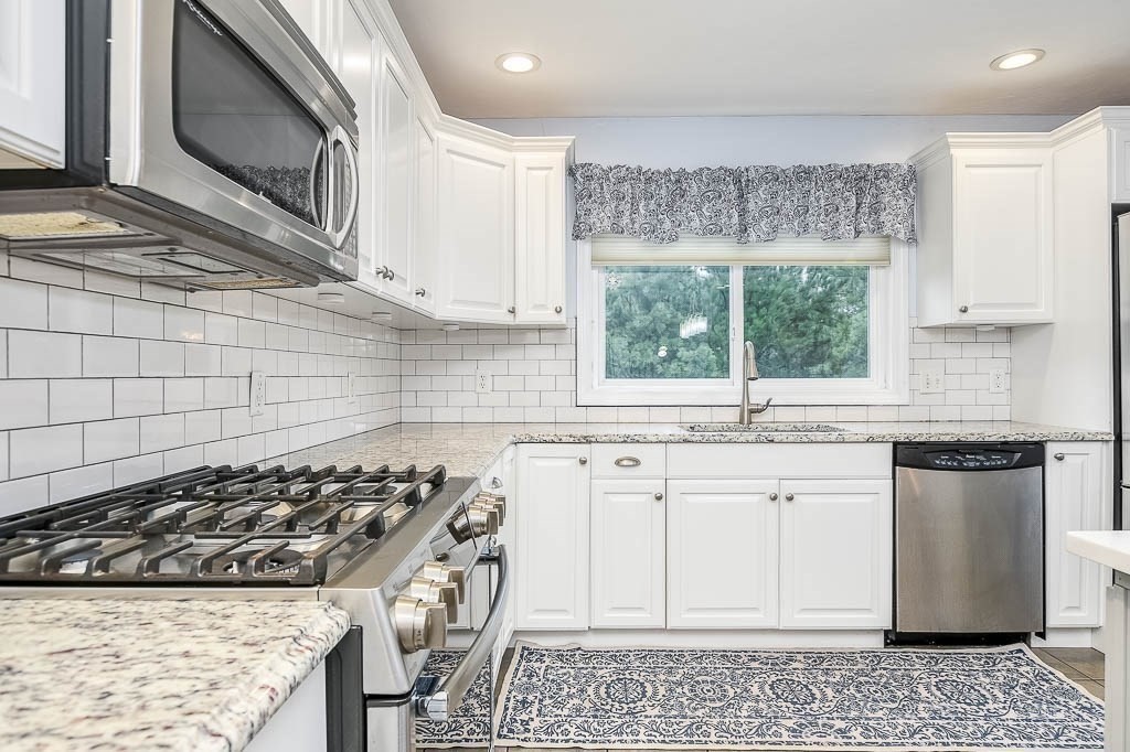 1303 Old Bridge Lane, Unit 1303 Bellingham, MA 02019 - Photo 8 of 40