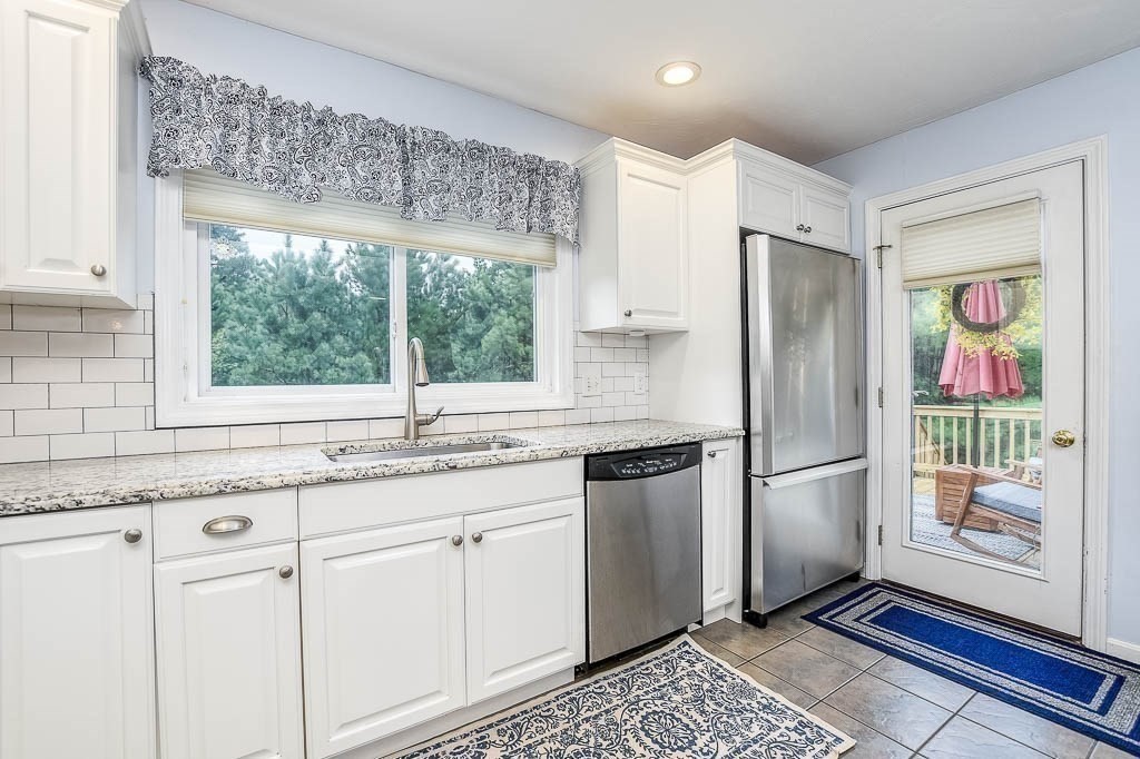 1303 Old Bridge Lane, Unit 1303 Bellingham, MA 02019 - Photo 9 of 40