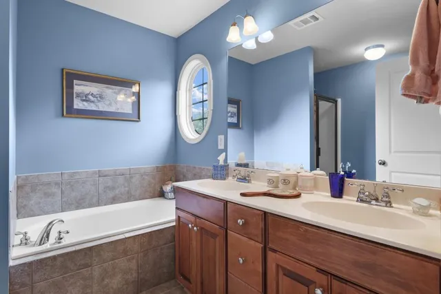 $1,900 | 423 Royal Cres Lane East, Canton, GA 30115