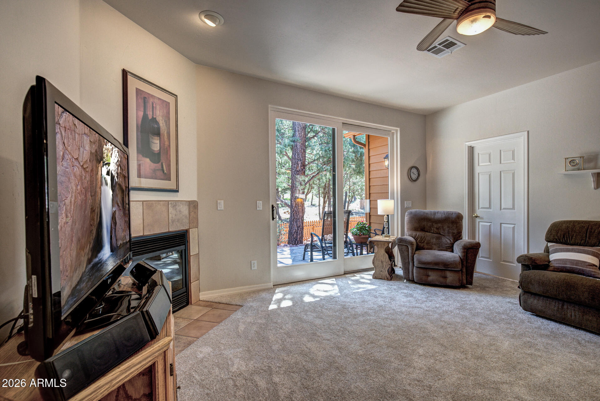 2113 Florence Road Payson, AZ 85541 - Photo 4 of 37 Great Room with Patio Access