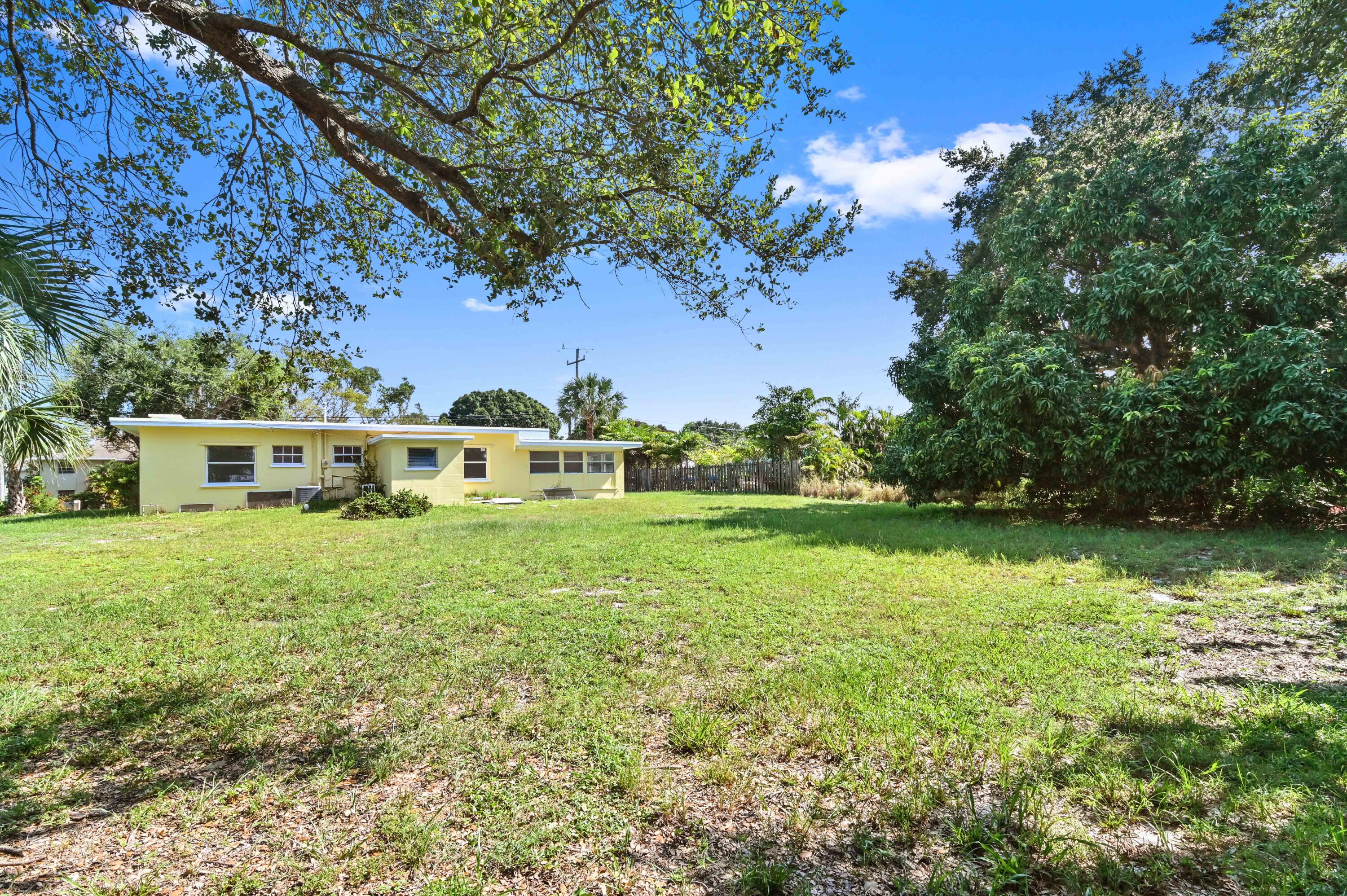 910 Northwest Fork Road Stuart, FL 34994 - Photo 24 of 27 24 backyard 03