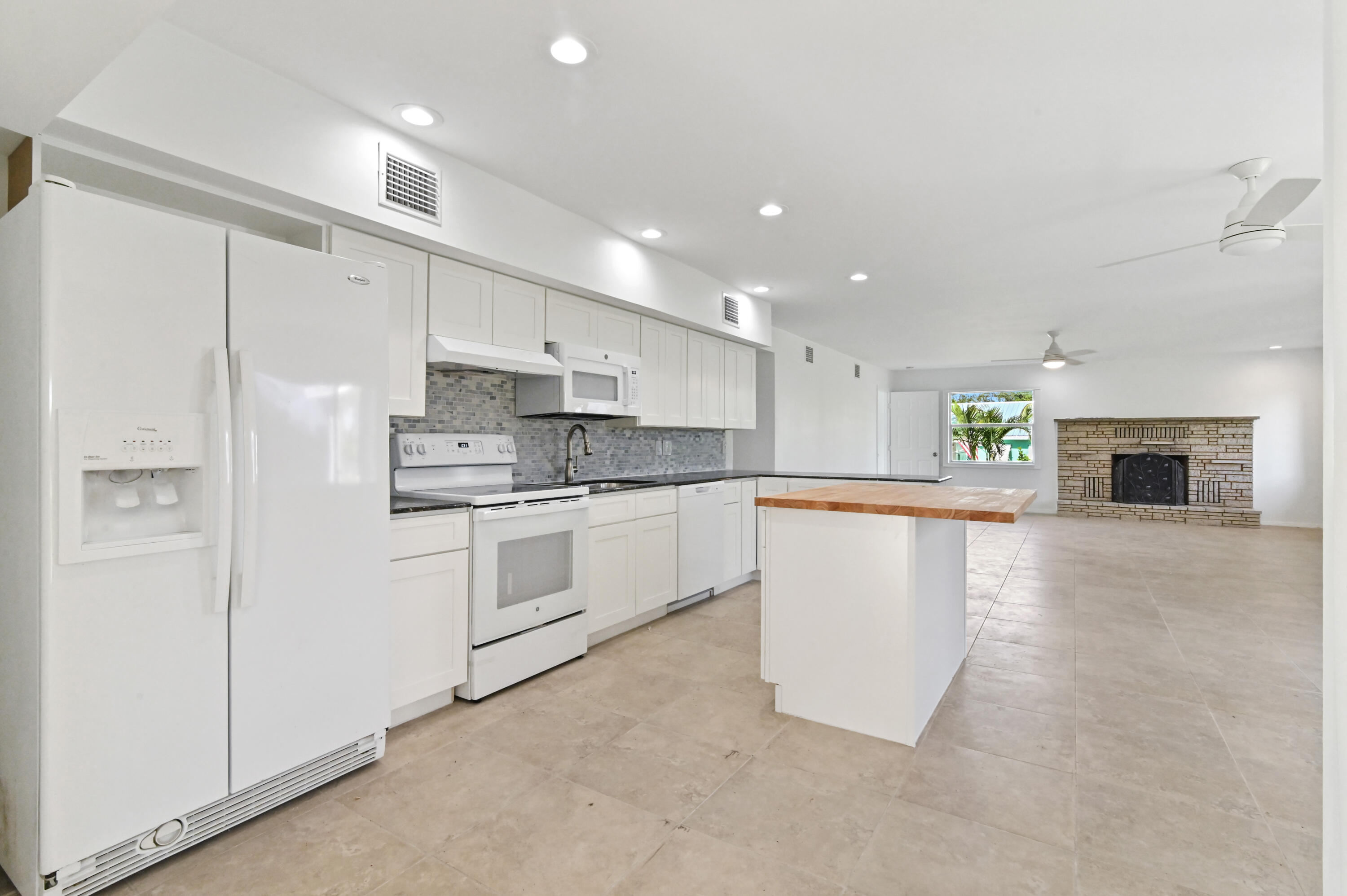 910 Northwest Fork Road Stuart, FL 34994 - Photo 9 of 27 09 kitchen 03