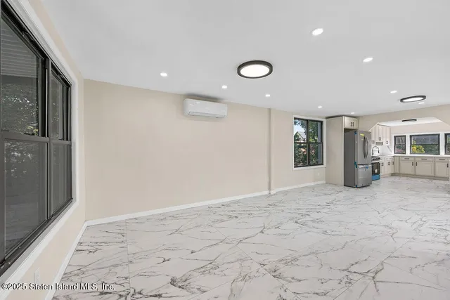 $750,000 | 53 South Avenue | Mariners Harbor