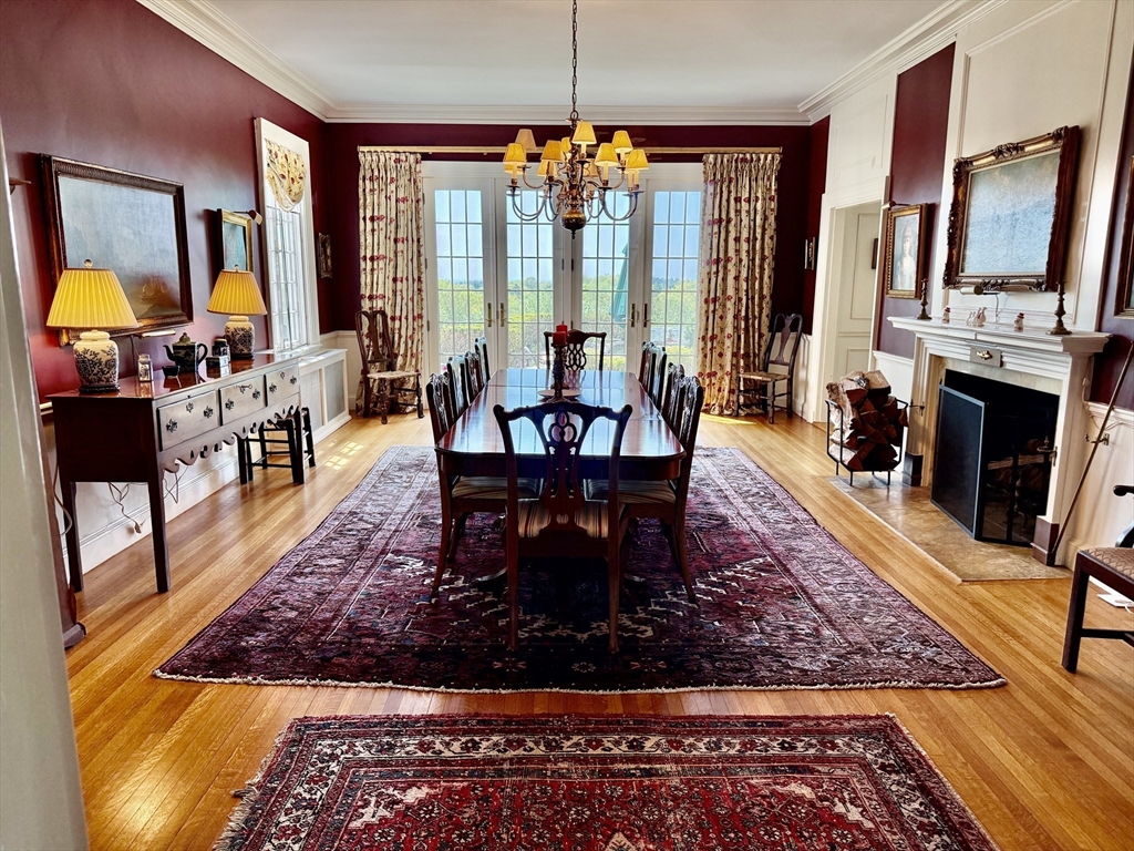 73 Forest Street Manchester, MA 01944 - Photo 8 of 41