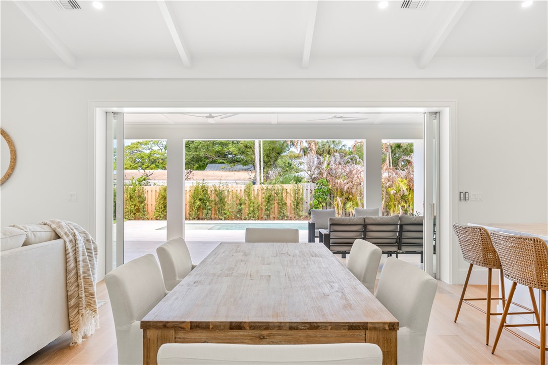 775 Acacia Road Vero Beach, FL 32963 - Photo 15 of 35