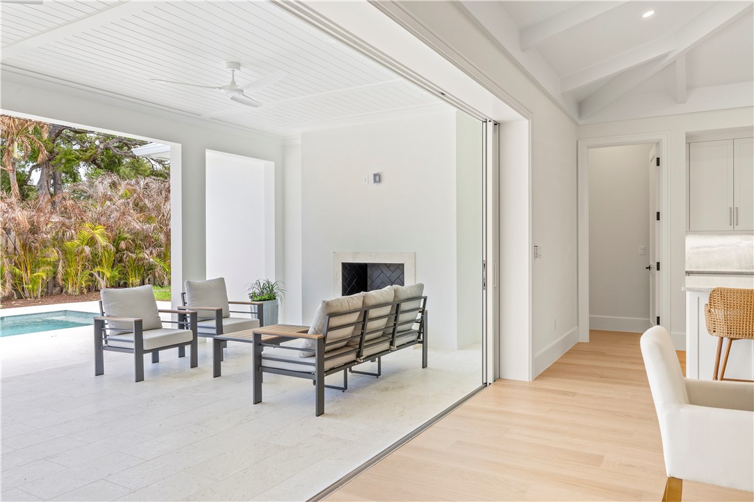 775 Acacia Road Vero Beach, FL 32963 - Photo 16 of 35