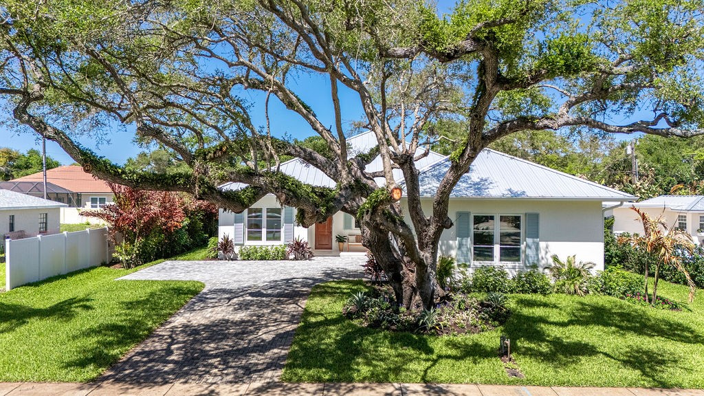 775 Acacia Road Vero Beach, FL 32963 - Photo 34 of 35